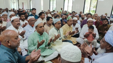 জন্মবার্ষিকীতে মিলাদ মাহফিল অনুষ্ঠিত